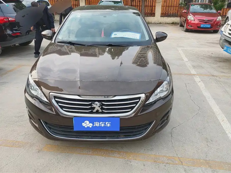 Peugeot 408