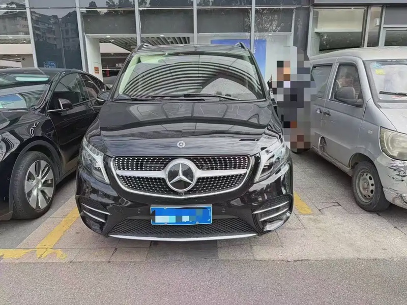 Mercedes-Benz V-Class