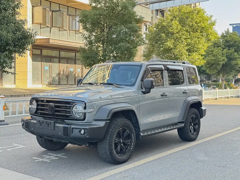 Tank 300