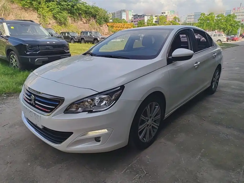 Peugeot 408