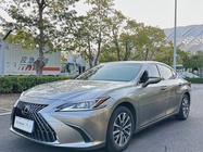 Lexus ES 2022