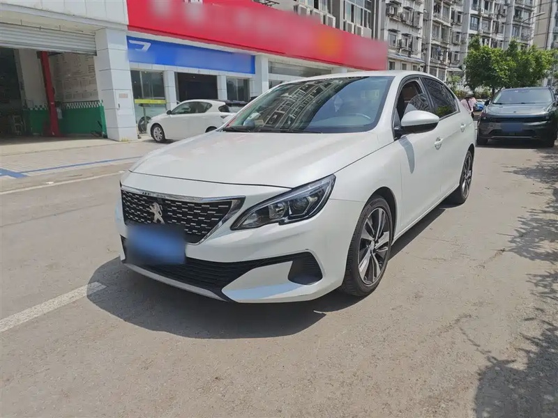 Peugeot 408