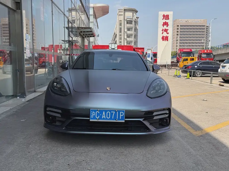 Porsche Panamera