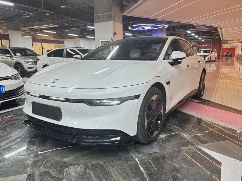 Zeekr 001