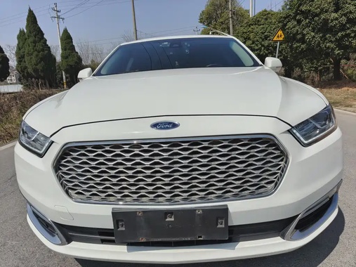 Ford Taurus 2017