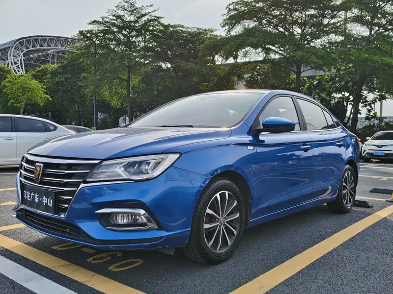 Roewe i5