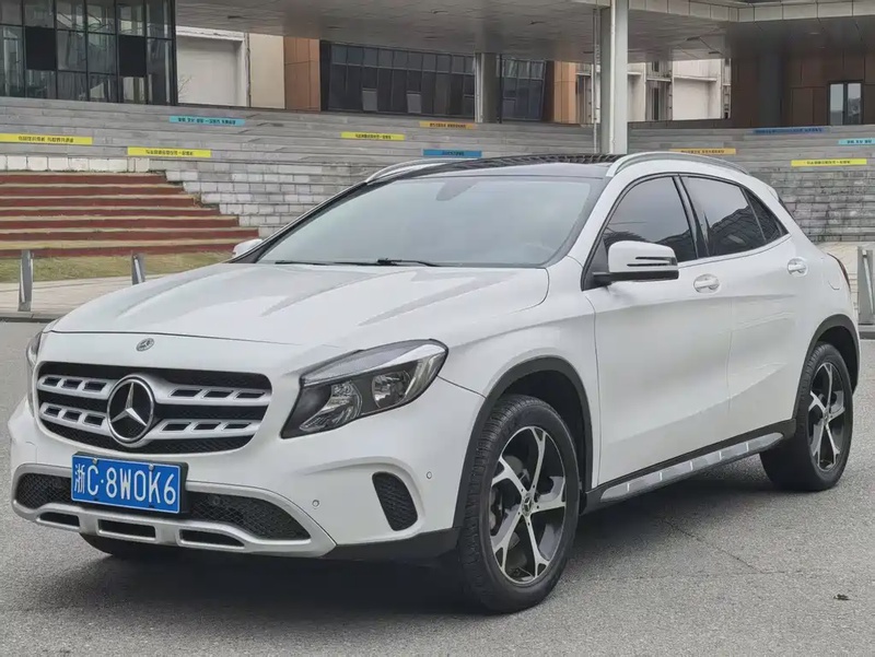 Mercedes-Benz GLA-Class