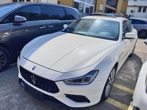 Maserati Ghibli 2015