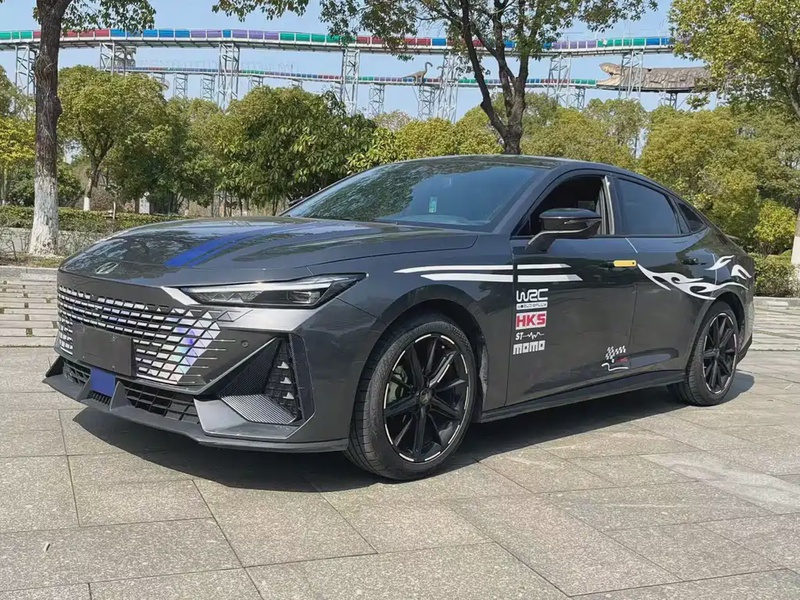 Changan UNI-V
