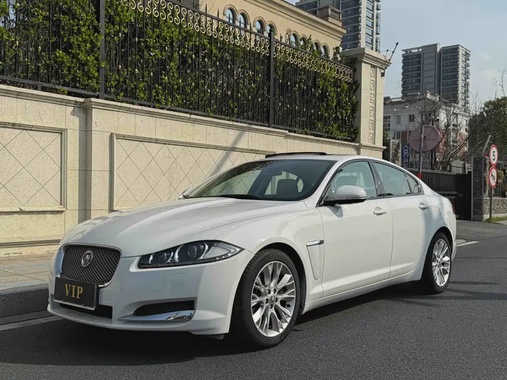 Jaguar XF 2013