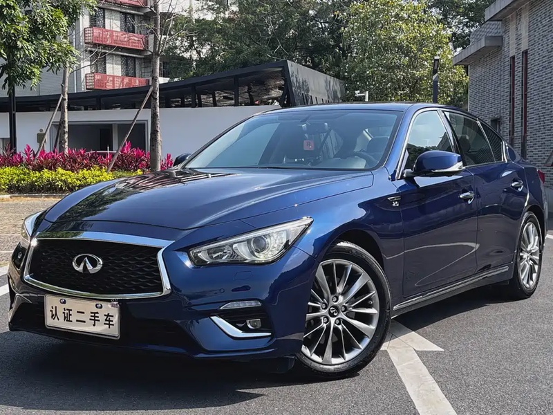 Infiniti Q50