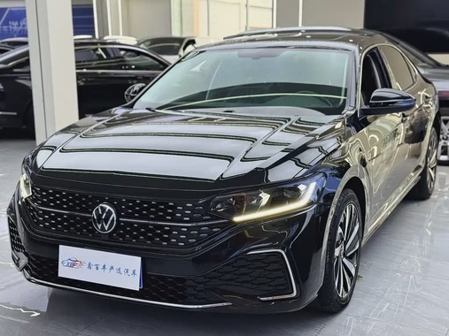 Volkswagen Passat 2023