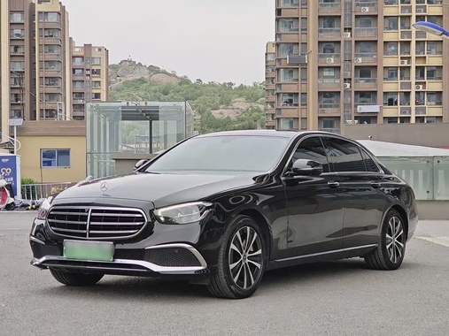 Mercedes-Benz E-Class 2022