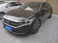 Volkswagen Passat 2022