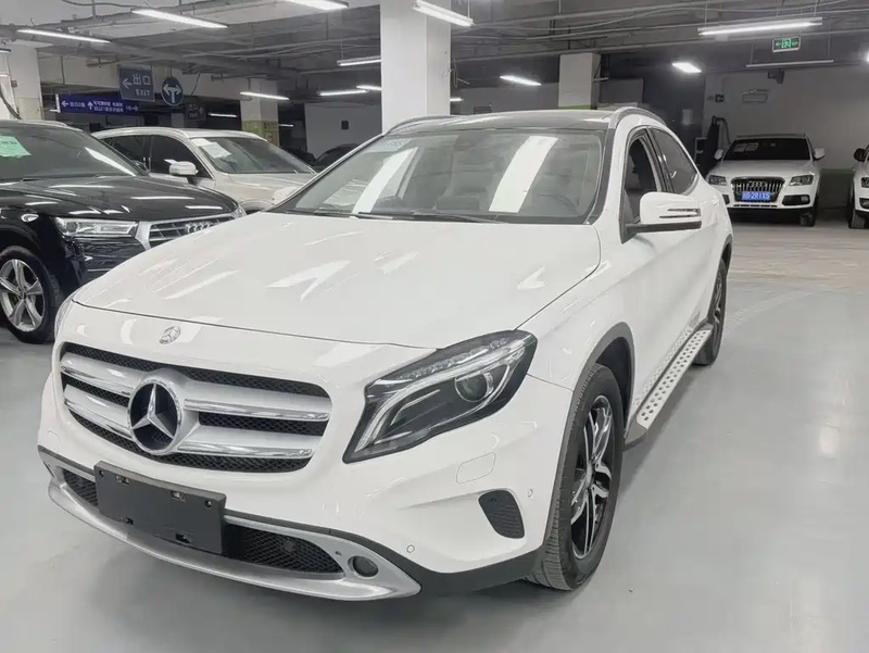 Mercedes-Benz GLA-Class