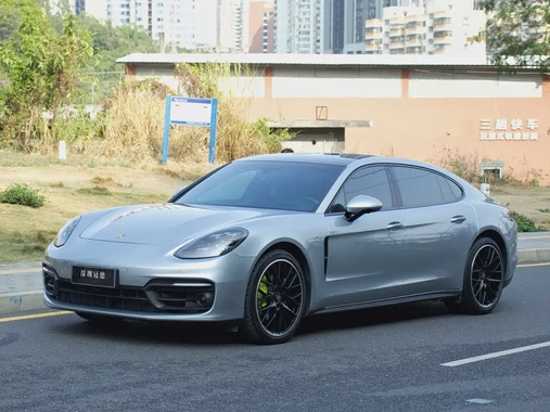 Porsche Panamera 2021