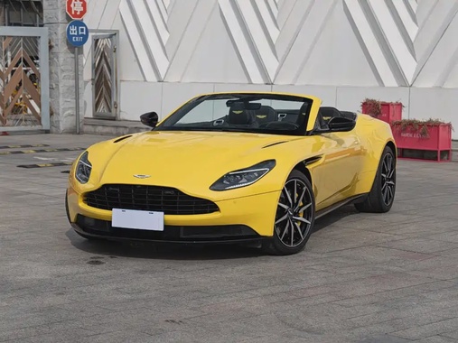 Aston Martin DB11 2021