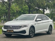 Volkswagen Sagitar 2022