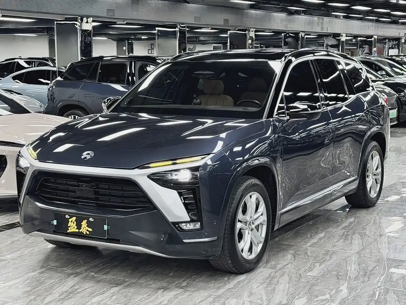 NIO ES8