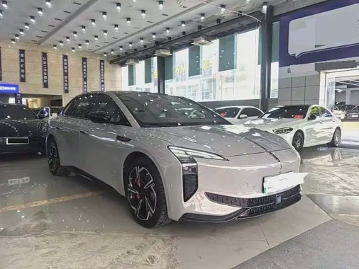 Hongqi EH7 2024