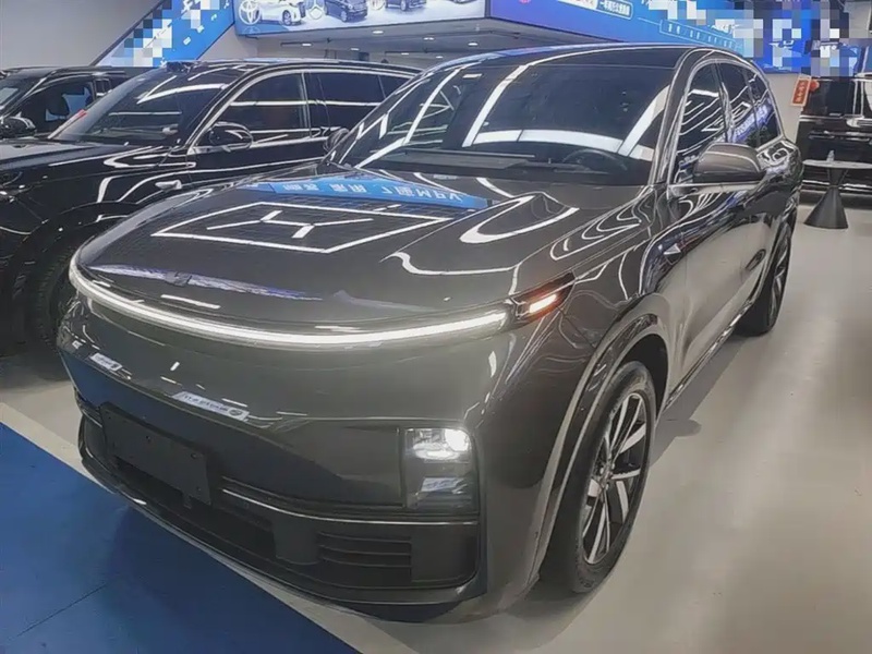 Li Auto L8