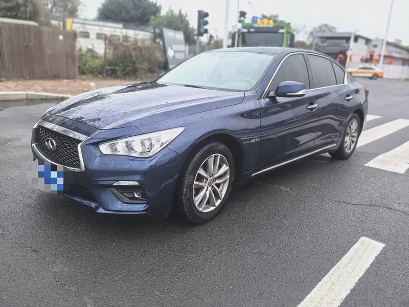 Infiniti Q50