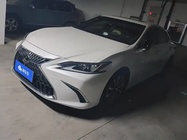 Lexus ES 2024