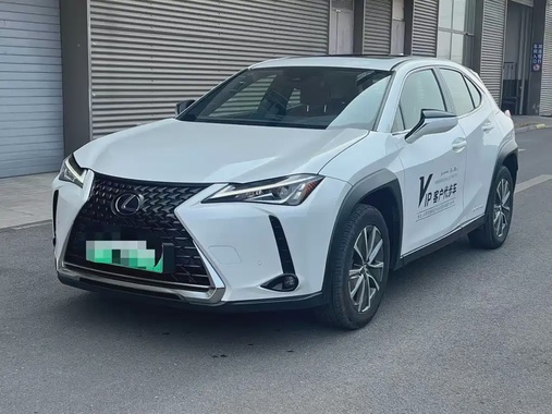 Lexus UX 2022