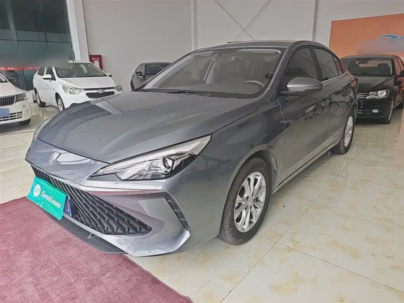 Roewe i5