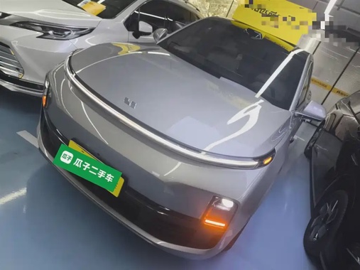 Li Auto L9 2025