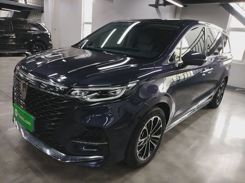 Roewe iMAX8