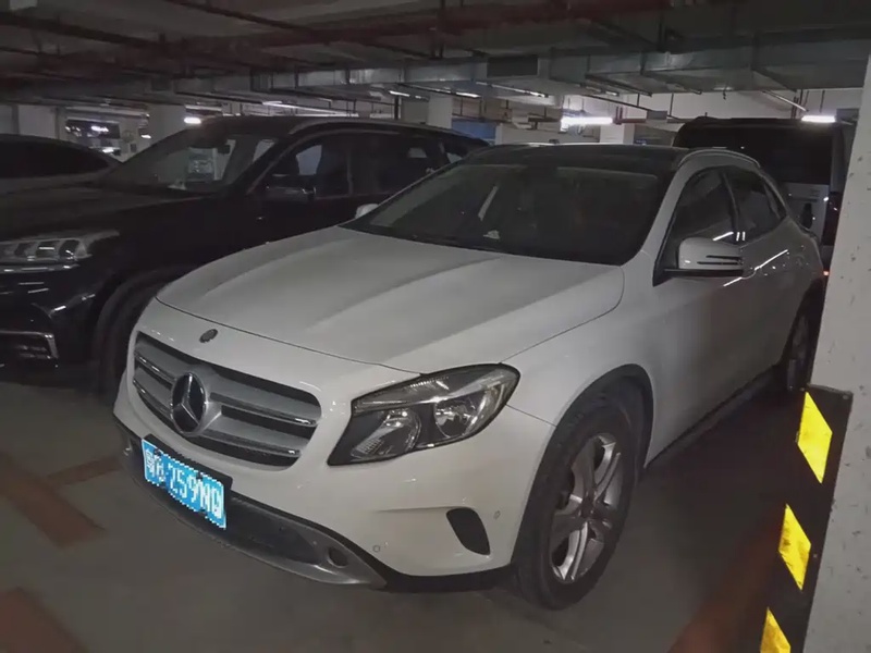 Mercedes-Benz GLA-Class