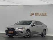 Lexus ES 2018