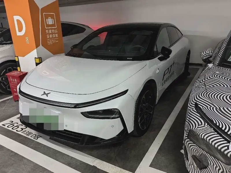 XPeng P7