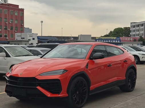 Lamborghini Urus 2026
