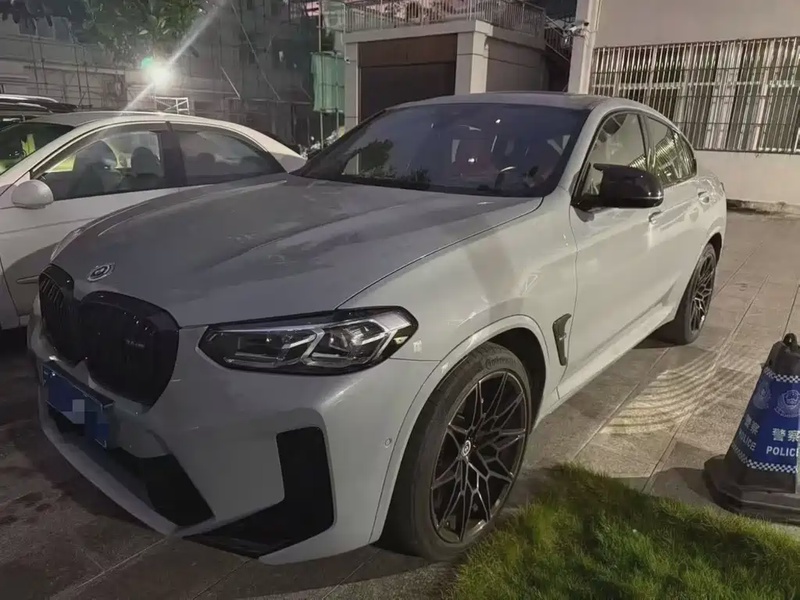 BMW X4M