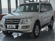 Mitsubishi Pajero 2020