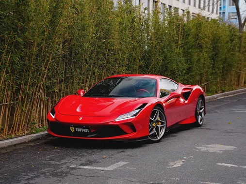 Ferrari F8 2021