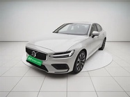 Volvo S60 2025