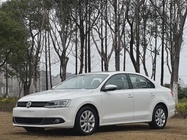 Volkswagen Sagitar 2013