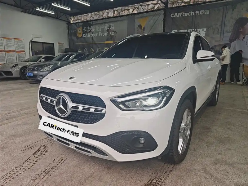 Mercedes-Benz GLA-Class