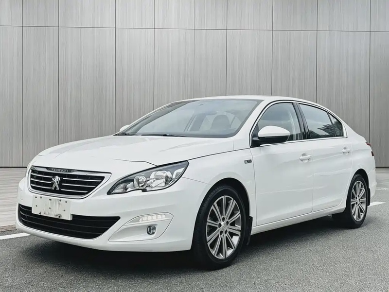 Peugeot 408