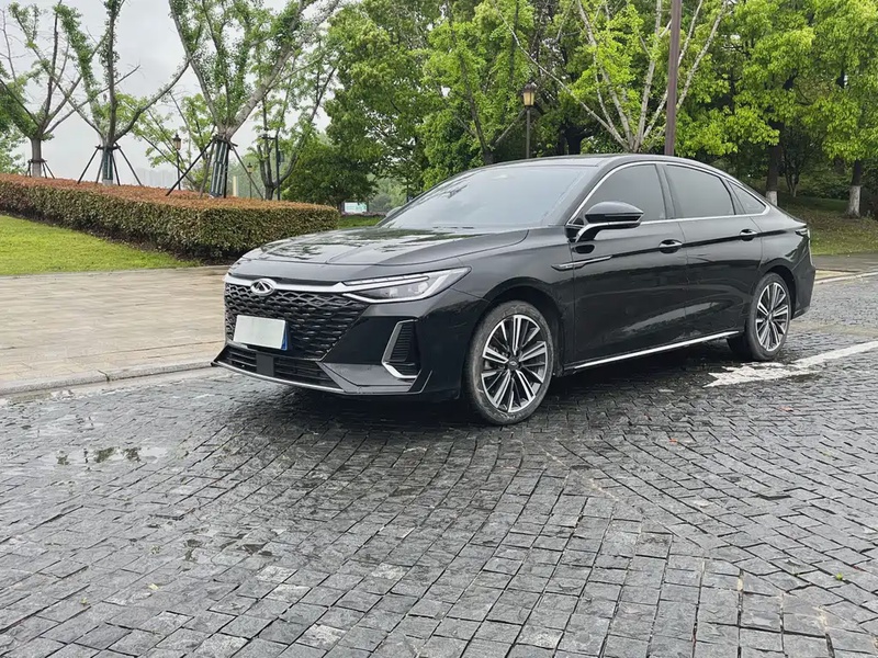 Chery Arrizo 8