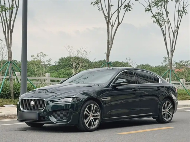 Jaguar XE