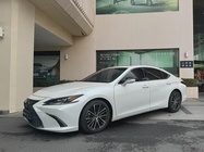 Lexus ES 2022