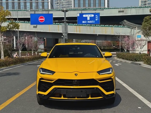 Lamborghini Urus 2022