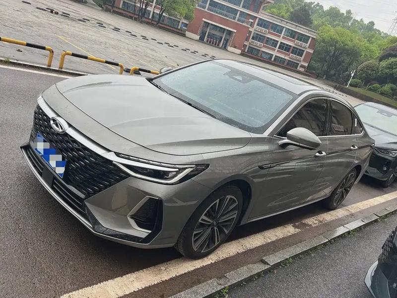 Chery Arrizo 8