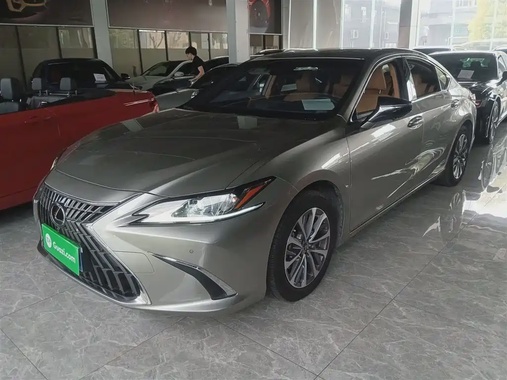 Lexus ES 2023