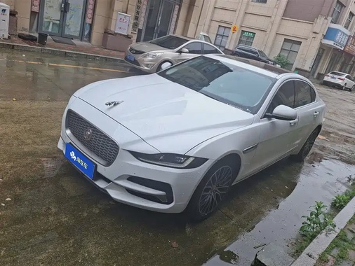 Jaguar XE 2021
