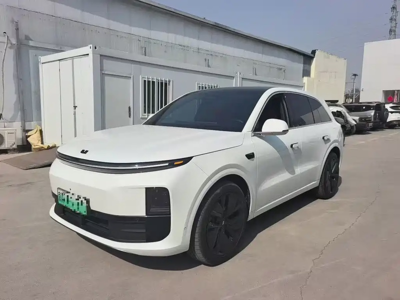 Li Auto L6